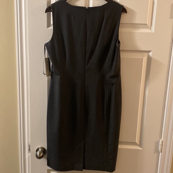 Women’s Dress Sleeveless. - Picture 4 of 4